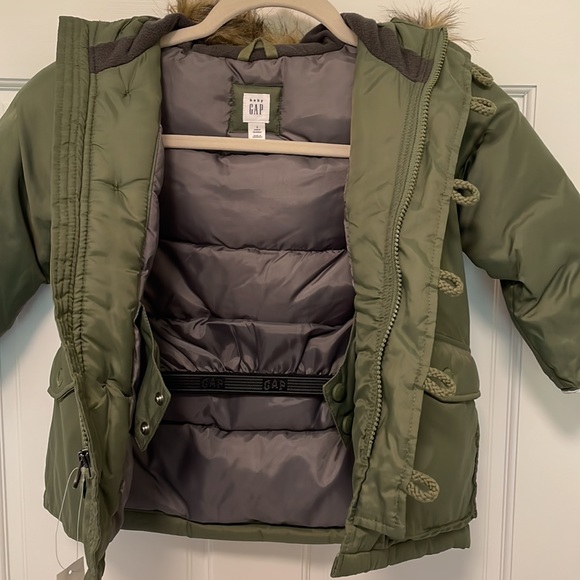 NWT Size 3 GAP Faux Fur Parka - Picture 5 of 5